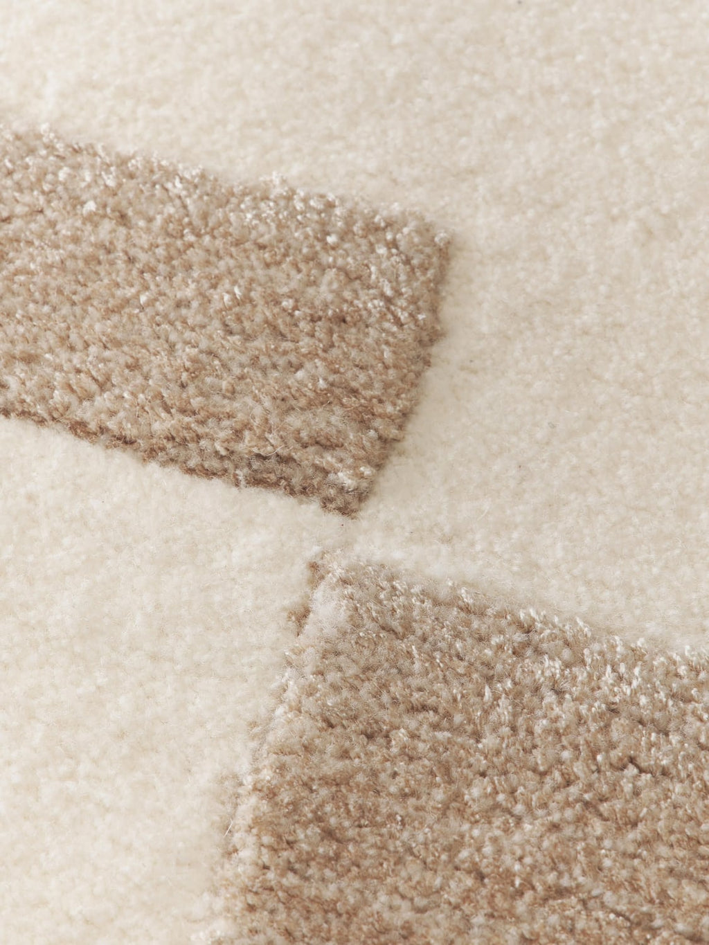 Ossuccio High-Low Wool Rug, Hand-Tufted